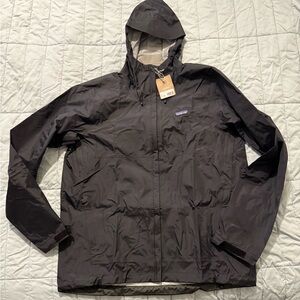 Patagonia men’s size L jacket